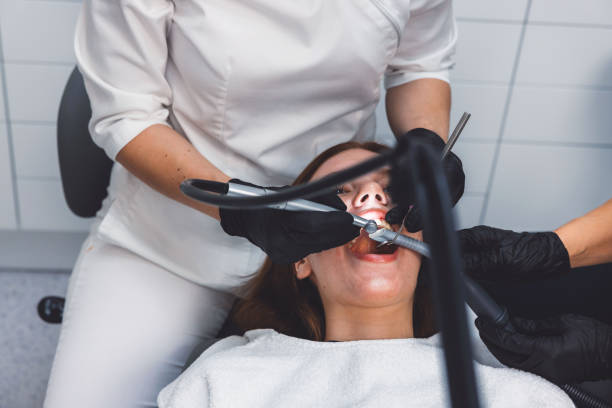 Best Emergency Dental Care for Broken or Chipped Teeth in Dover, FL